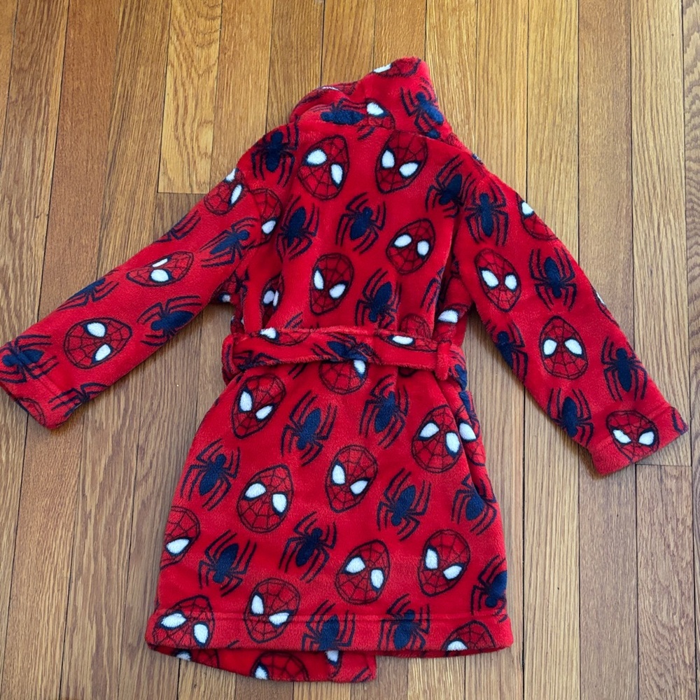 Marvel Red and Blue Spider-Man Plush Robe - Picture 4 of 4